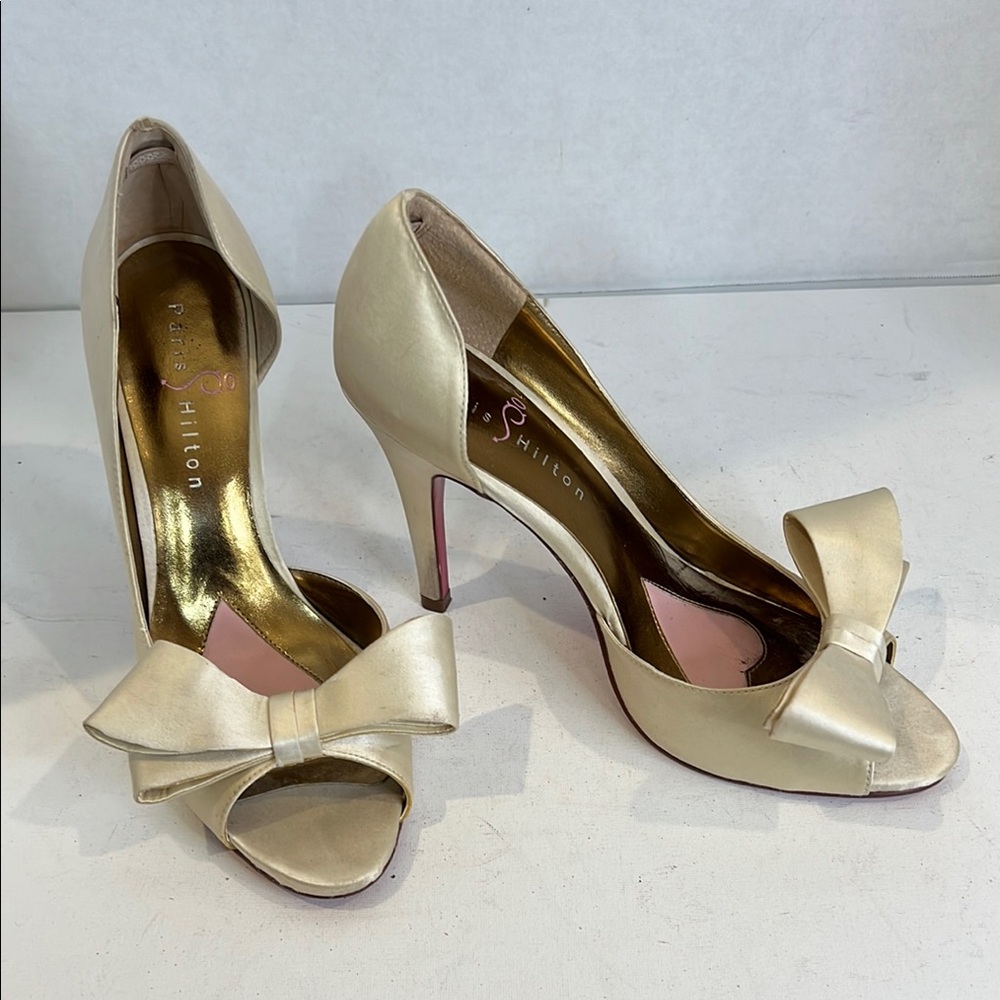 Paris Hilton Womens Ivory Satin Bow Heels 8 Glam Event Party Evening Formal‎